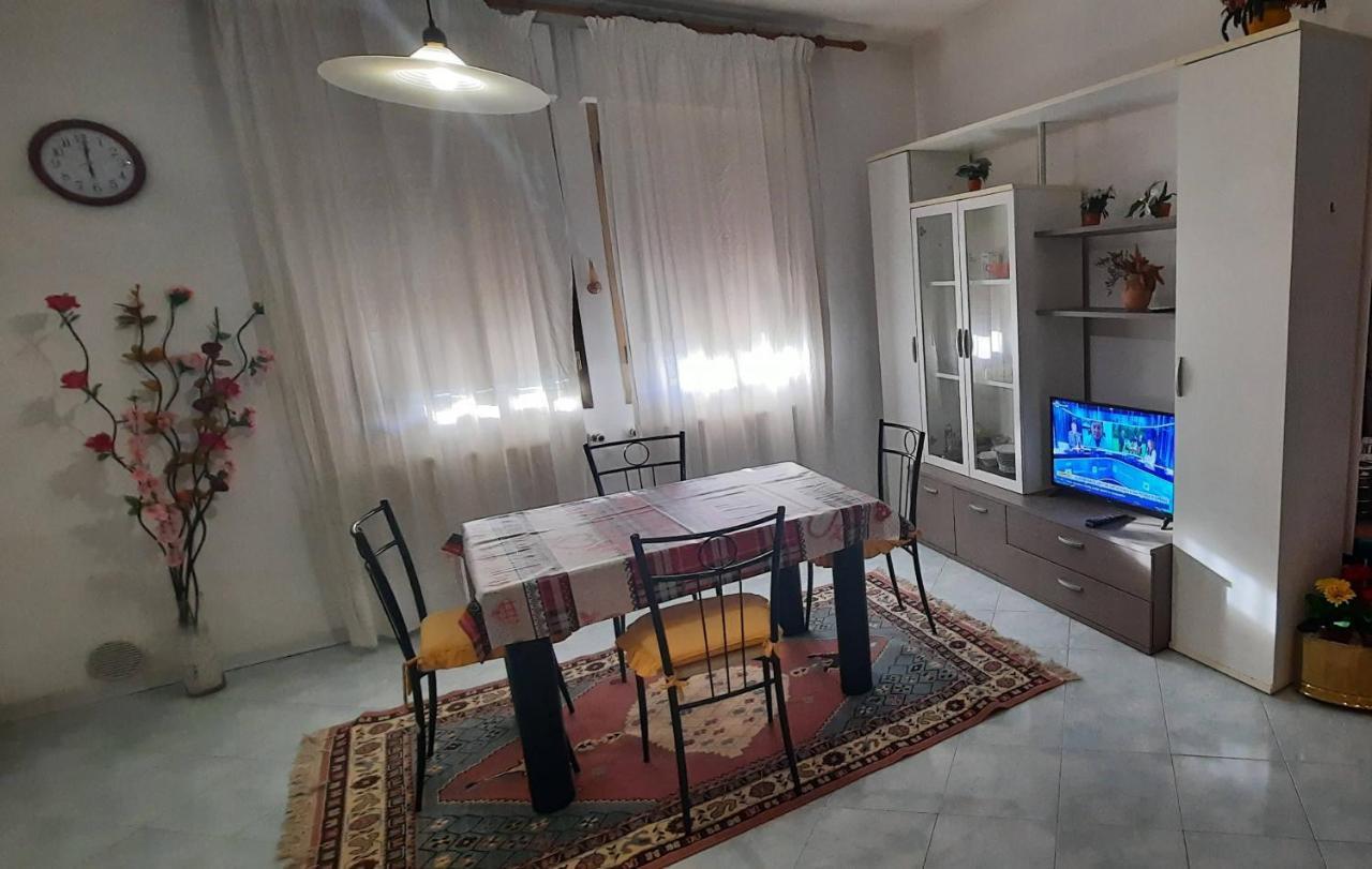 Ferienwohnung Zsuzsa Lak Mestre Exterior foto